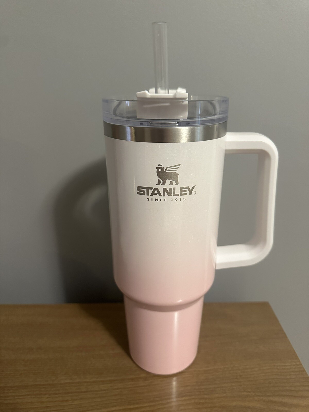 Stanley 40 oz Adventure Quencher Travel Tumbler Parfait Ombre Pink