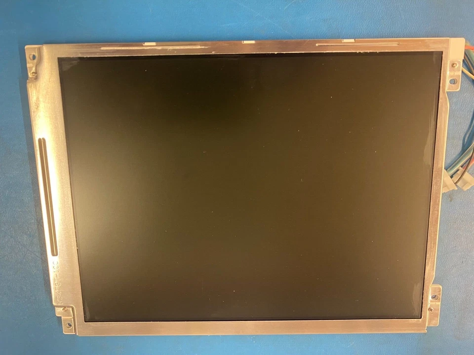 Sharp LQ104S1LG61 10.4" 600 x 800 Replacement LCD Display Screen - Image 2 of 2