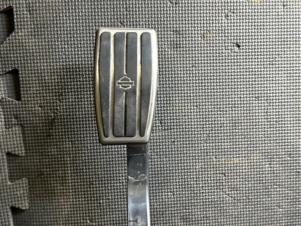 Педаль газа ускорения 2010 Ford F-150 XL OEM - Изображение 2 из 4