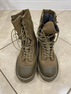 Military Boots Size 10 USMC 