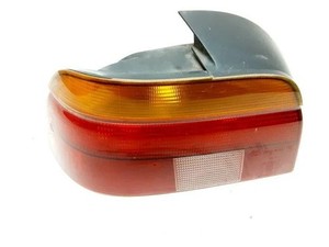 BMW 5 E39 Rücklicht hinten links 8358033 4.40 Petrol 210kw 2000 20539180