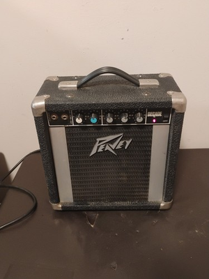 #ad 1980s Vintage Peavey quot;Decadequot; Guitar Mini Amplifie Practice Amp $160.00