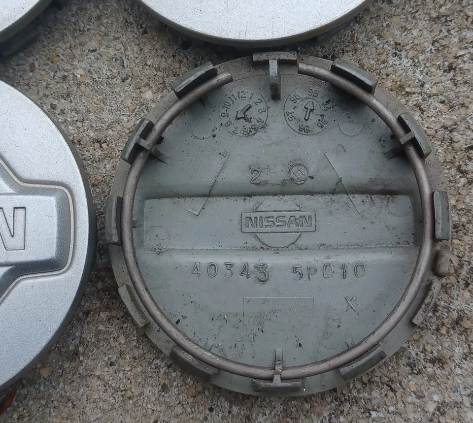 Комплект центральных колпаков Nissan Altima Maxima Sentra из 4, 2000-2006 p/n 40343 5P010 S3 - Изображение 3 из 3