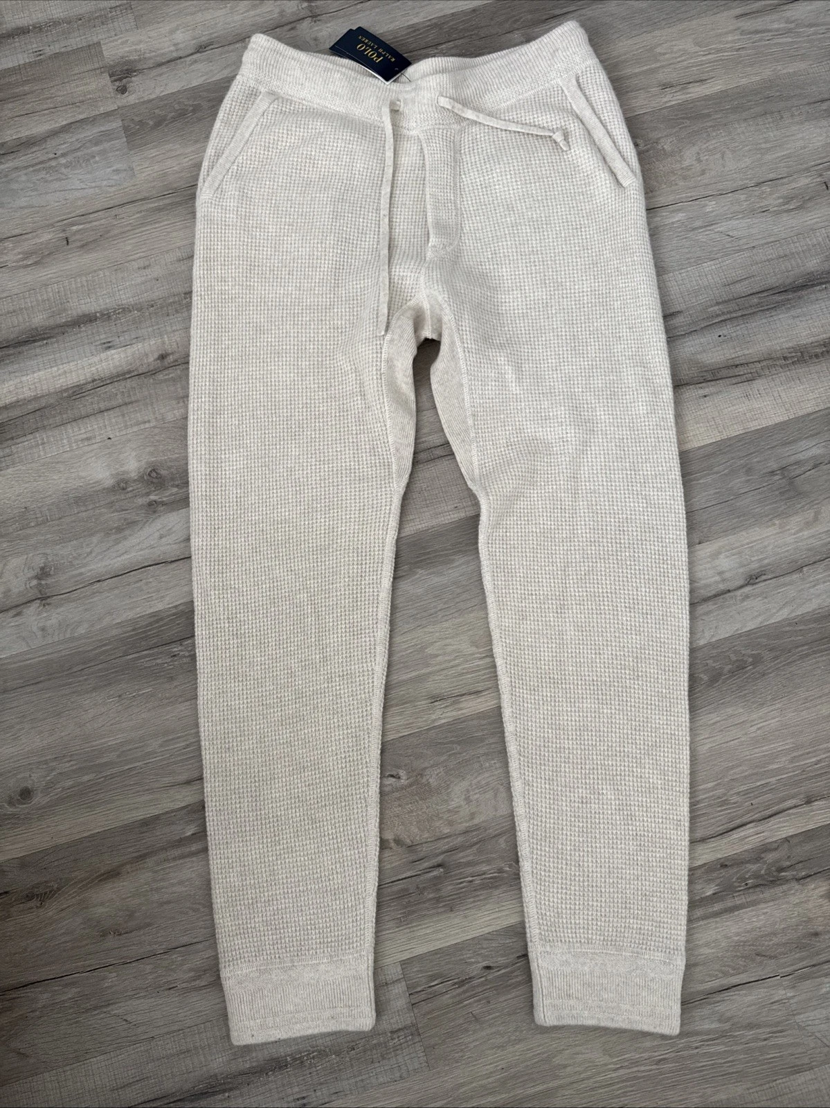 New Polo Ralph Lauren Washable Cashmere Waffle Knit Jogger Pants Natural Size L
Opens in a new windo