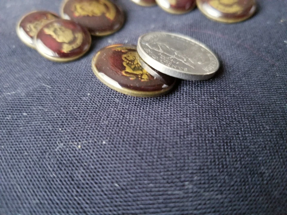 RARE GRAIL Lion crown Gold Burgundy Enamel set 9 lot 20mm & 15mm Blazer Buttons - Image 3 of 4