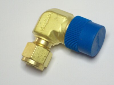 1 - Swagelok Brass Elbow Fitting,  3/8'' OD Tube x 1/2'' Male NPT,   B-600-2-8