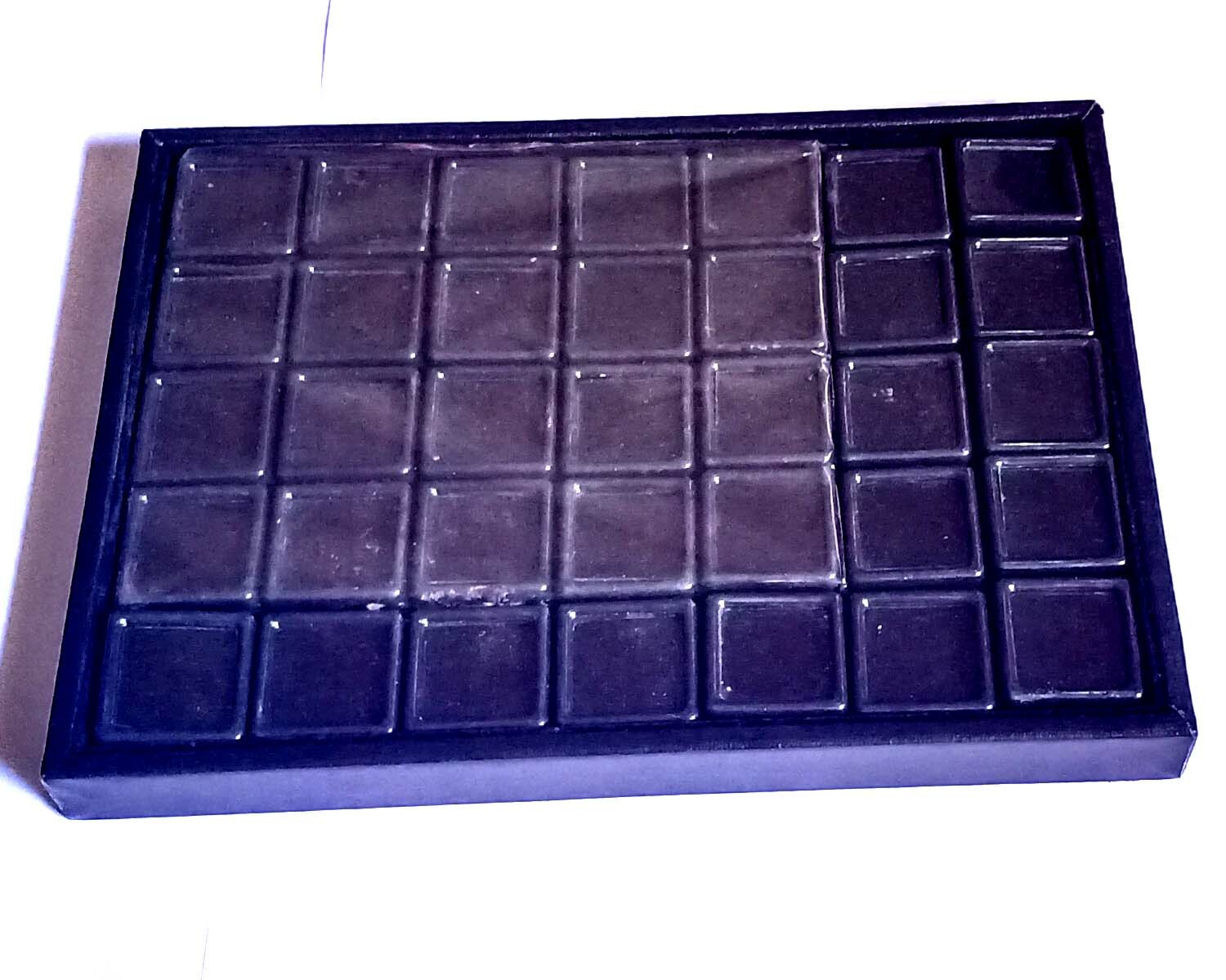 Boîte à Bijoux En Cuir Et Velours Pour Pierres Précieuses - Compartiments Plastique Blanc 3x3 Cm, Fabrication Inde