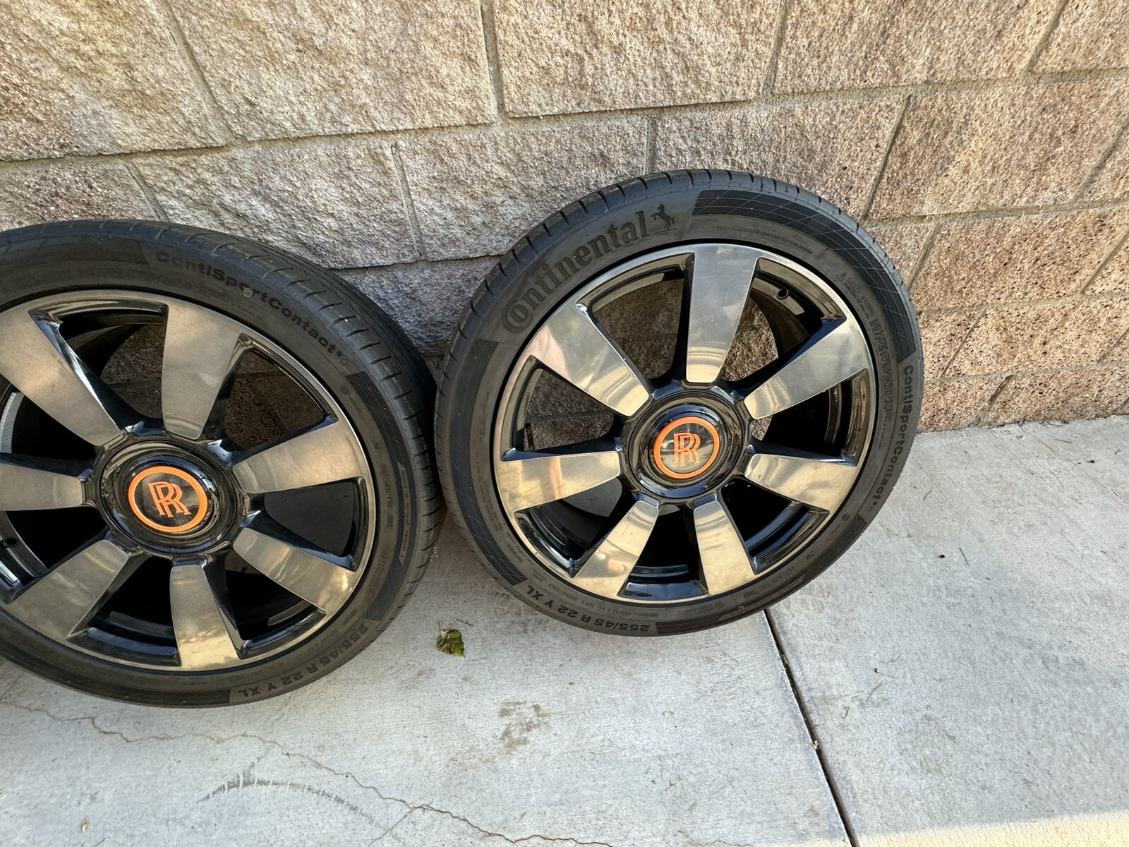 22" USE ROLLS ROYCE CULLINAN SET OF 4 WHEEL AND TIRES