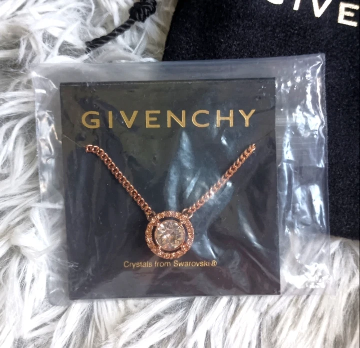 Givenchy Collana con ciondolo in cristallo Swarovski oro rosa chiusura in metallo placcato