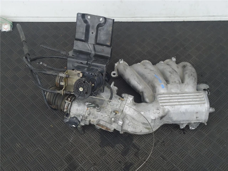 Toyota Avalon, colector de admisión superior, 2000 Foto 3 de 4