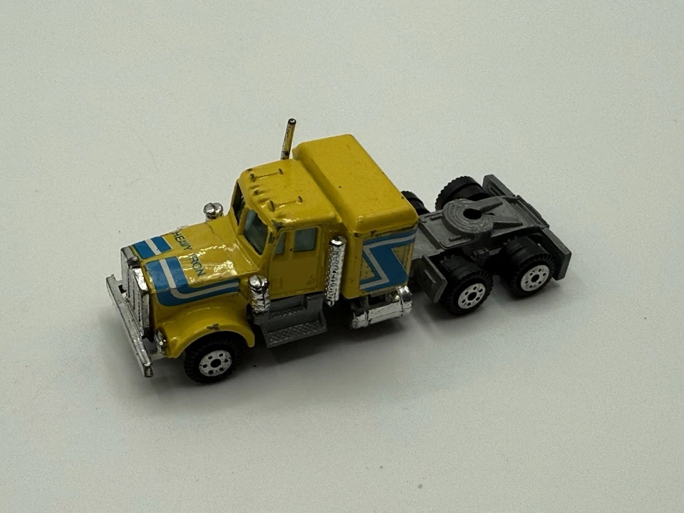 Semirremolque Kenworth vintage amarillo "hierro pesado" YATMING escala 1:64/HO Foto 2 de 3
