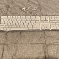 Brand New Genuine Apple A1048 English wired full size USB keyboard