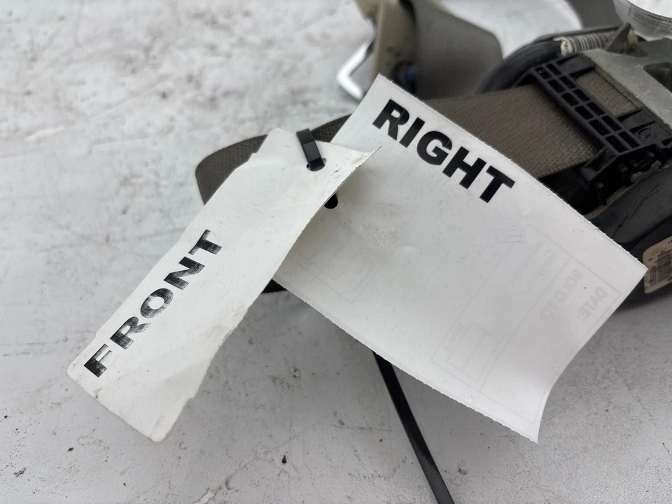 Cinturón de seguridad delantero derecho Saturn Vue 2006-2007 OEM 15255326 Foto 3 de 4