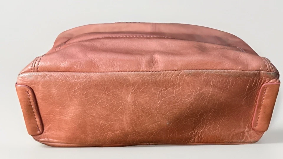 Hobo International Delilah Large Crossbody Shoulder Bag Pink Salmon - Image 4 of 4