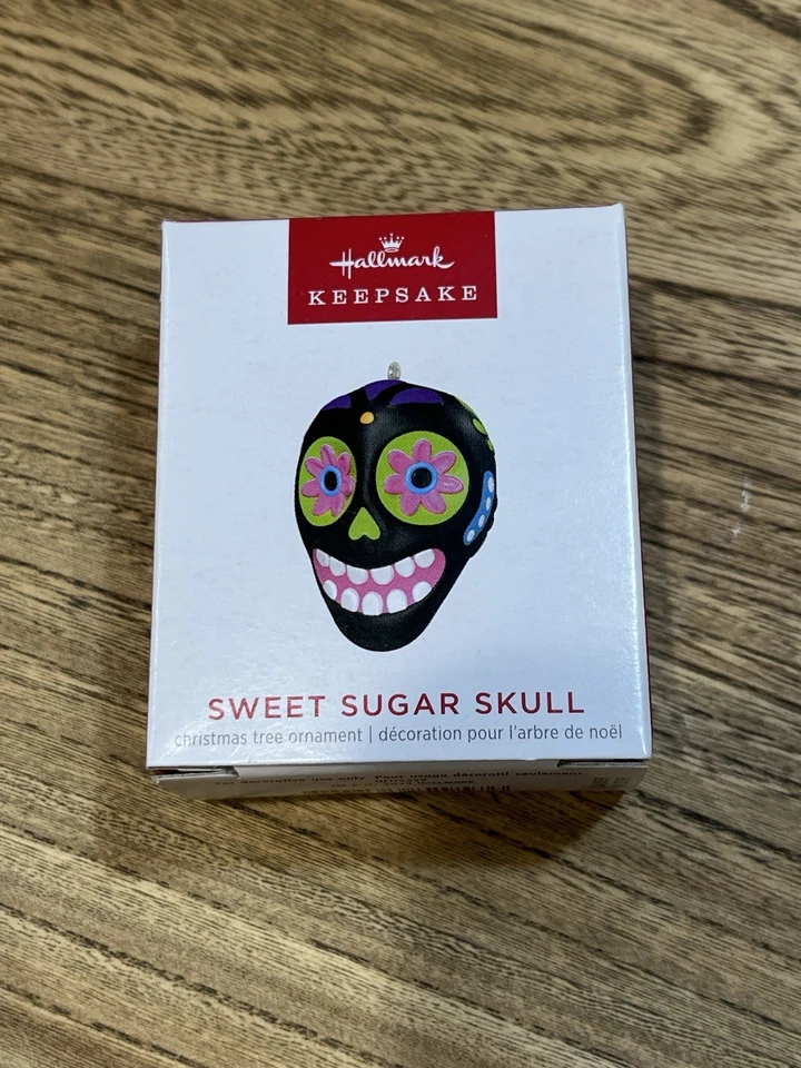 Hallmark Ornament 2023 Sweet Sugar Skull Halloween miniature Day Of The Dead New