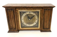 Vintage Oak Cased Elliott Of London Mantel / Bracket Clock With Brass Dial