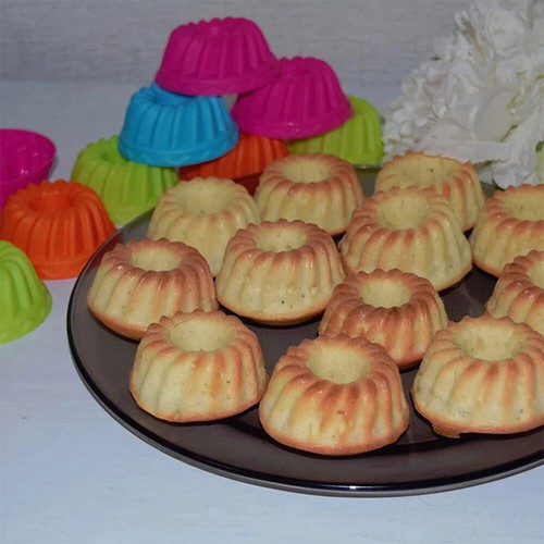 Set Of 12 Silicone Mini Bundt Cake Pan Non Stick Small Kugelhopf Muffin/Baking - Picture 24 of 26