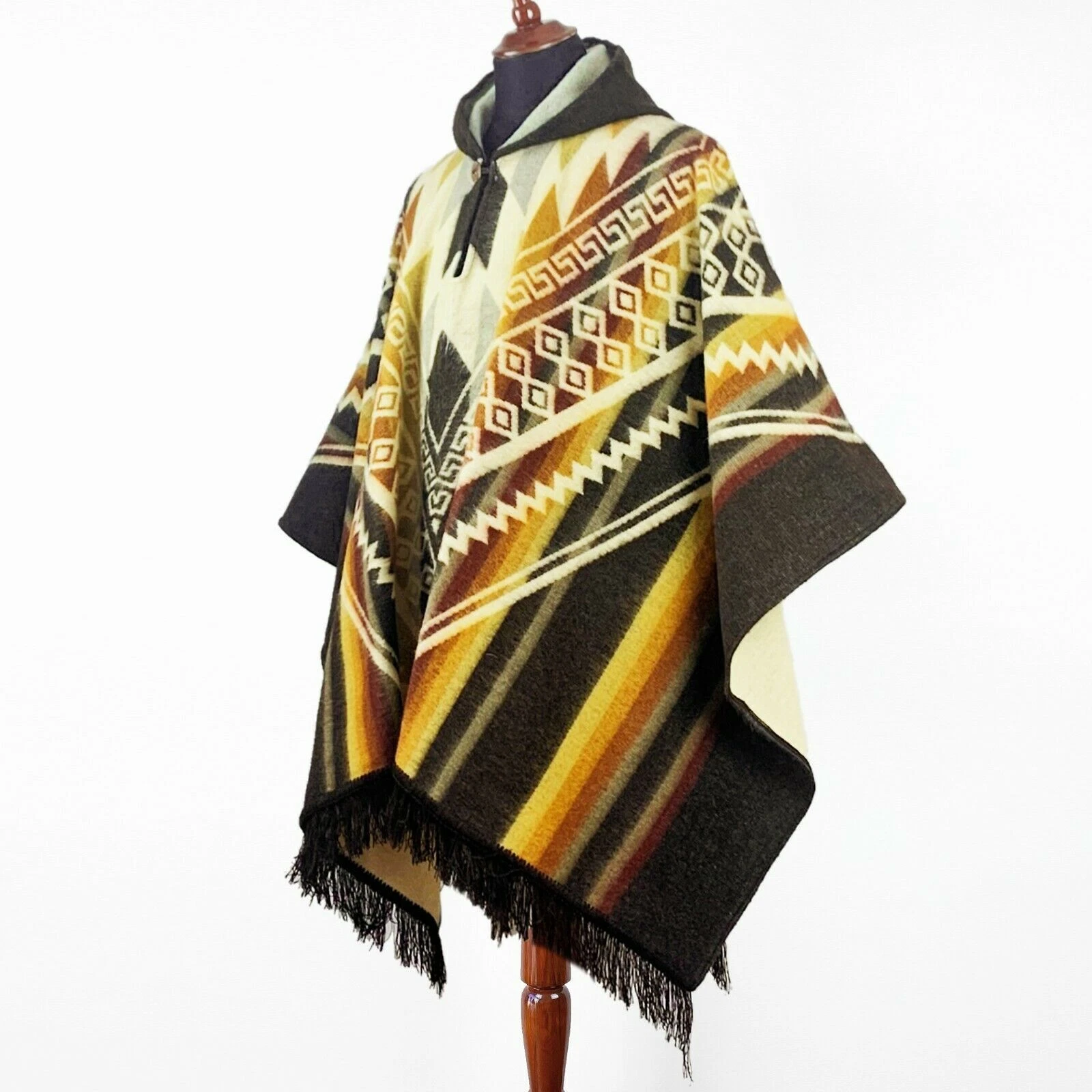 Alpaca wool Hooded Poncho Unisex Aztec pattern all seasons boho hippie XXL BROWN
Opens in a new wind