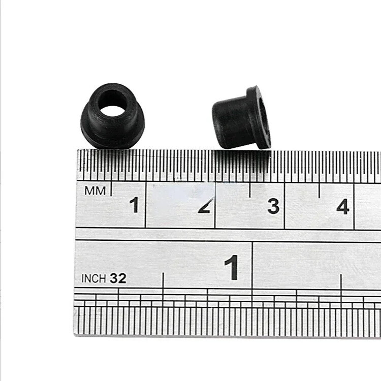 2 Douilles/Clips En Plastique Noir Pour Emblèmes BMW - Référence 51141807495 - 9