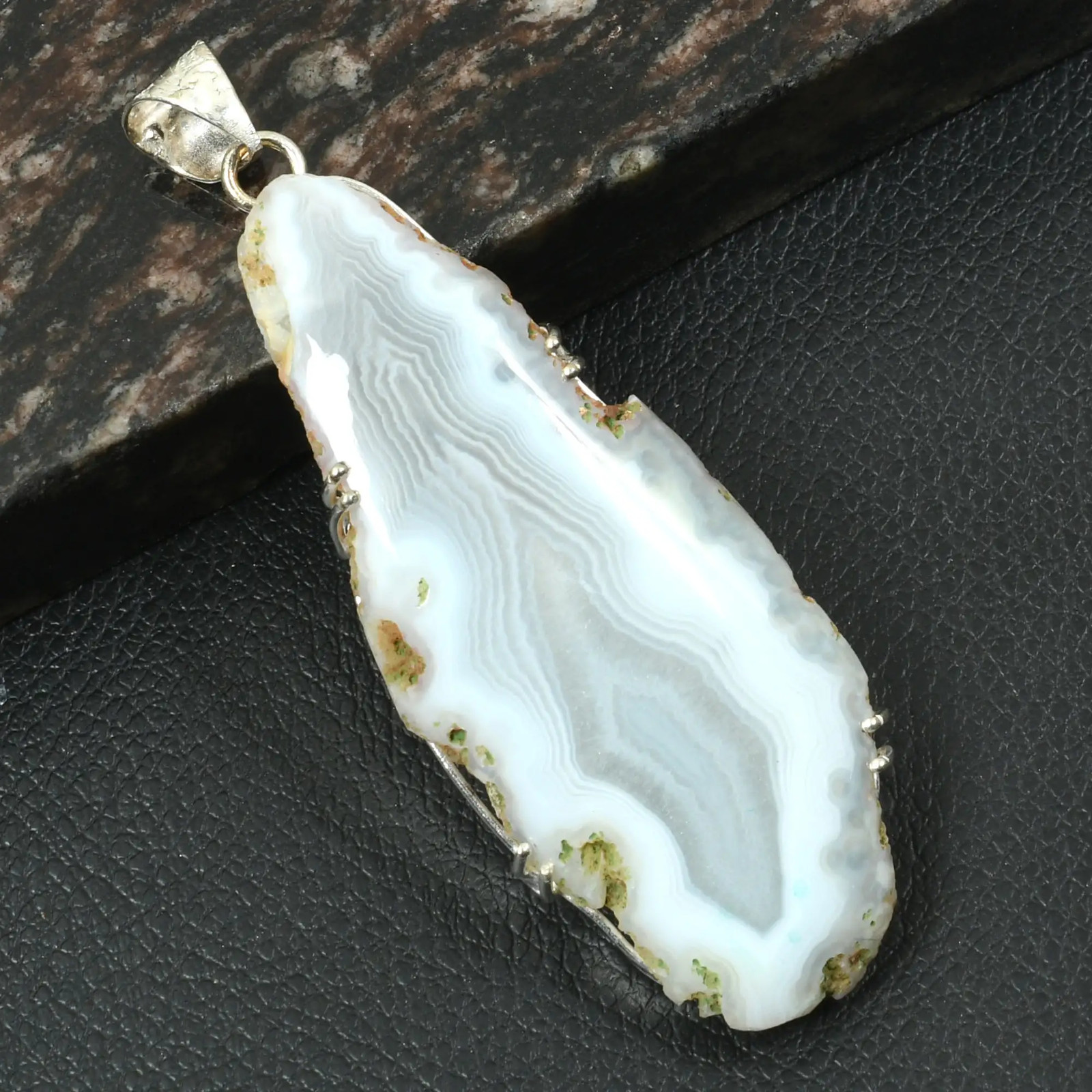 Solar Agate Gemstone Ethnic Handmade Pendant Jewelry For Unisex 3.4