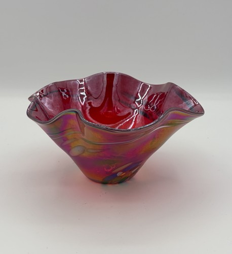 Red Iridescent Speckled Abstract Crimped Wavy Rim Hand Blown Art Glass Bowl 6"