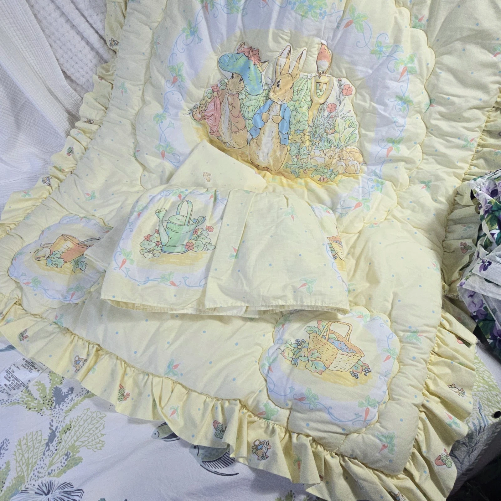 Vintage Beatrix Potter Peter Rabbit & Friends Yellow Quilt Set Made In USA
