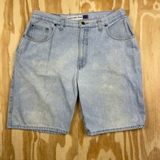 Vintage 1990s Bugle Boy Y2K Denim Shorts   Light Wash   36W
