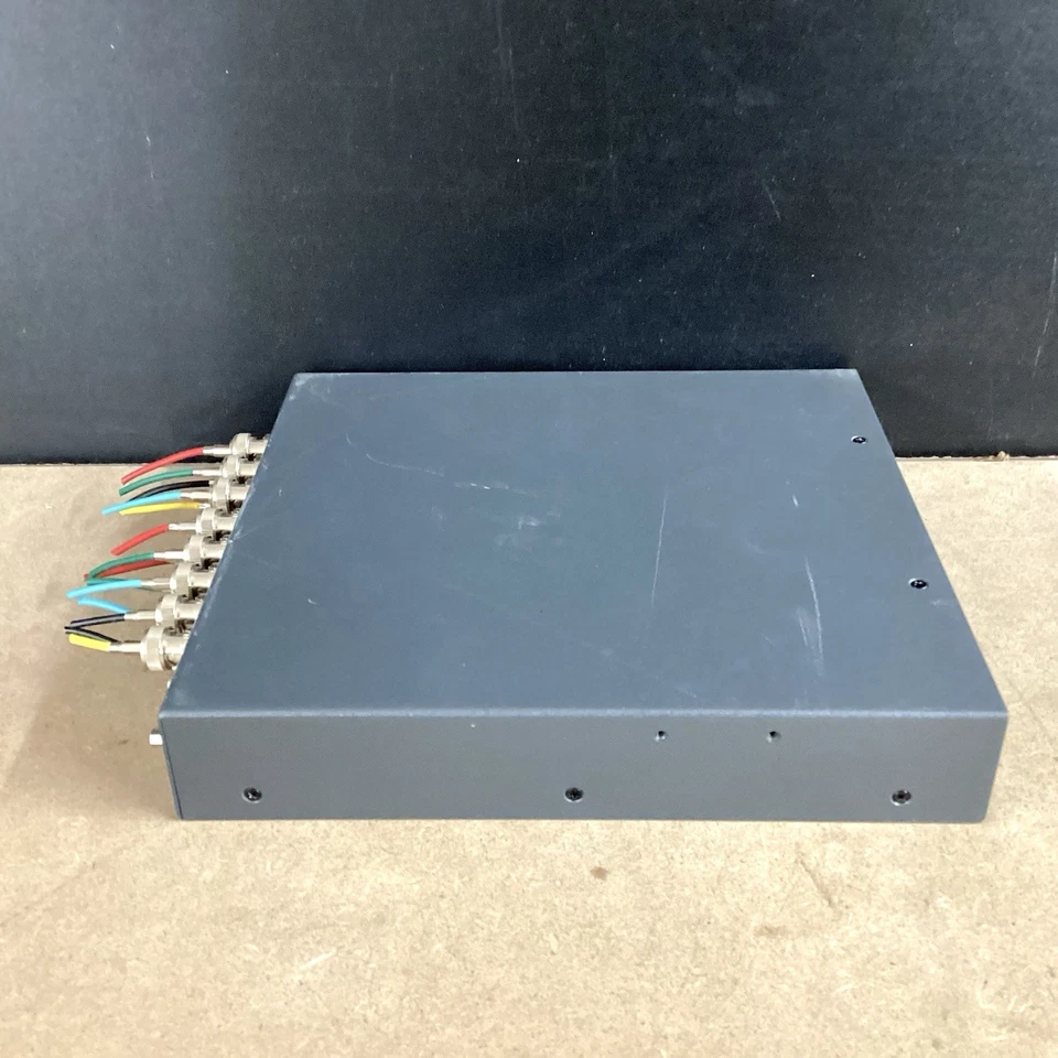 Extron DA2 RGBHV Wideband RGB Distribution Amplifier  - Image 4 of 4