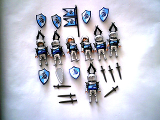 LOT DE PLAYMOBIL 7 CHEVALIERS DU LION BLEU ACCESSOIRES