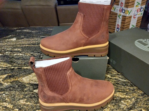 Chelsea Boots, size 9.5 shoes 