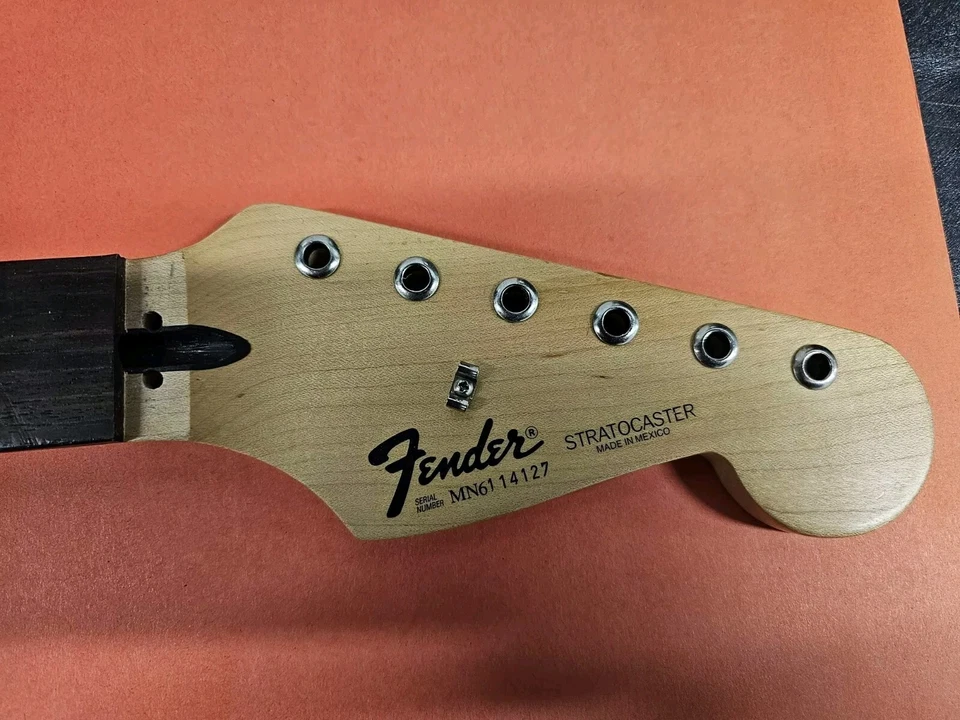 Fender Stratocaster Neck 1996. E2 - Image 4 of 4