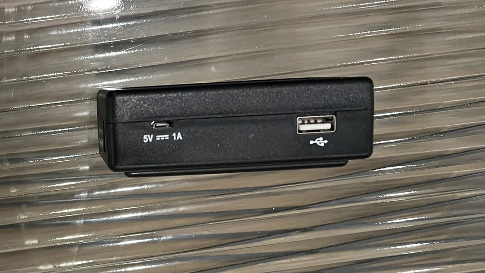 Cargador USB individual universal Efest X smart 3,7 V - A0023 Foto 2 de 4