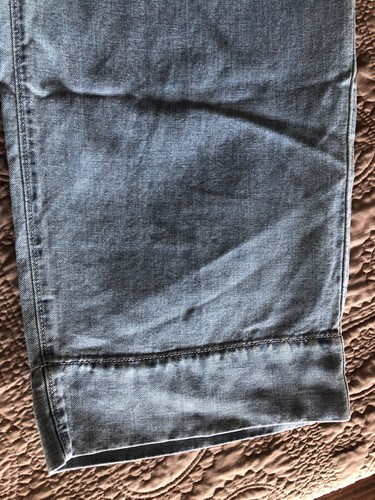 NEW LOFT Women's Wide-Leg Light Jeans. Size 27/4 - Picture 4 of 6