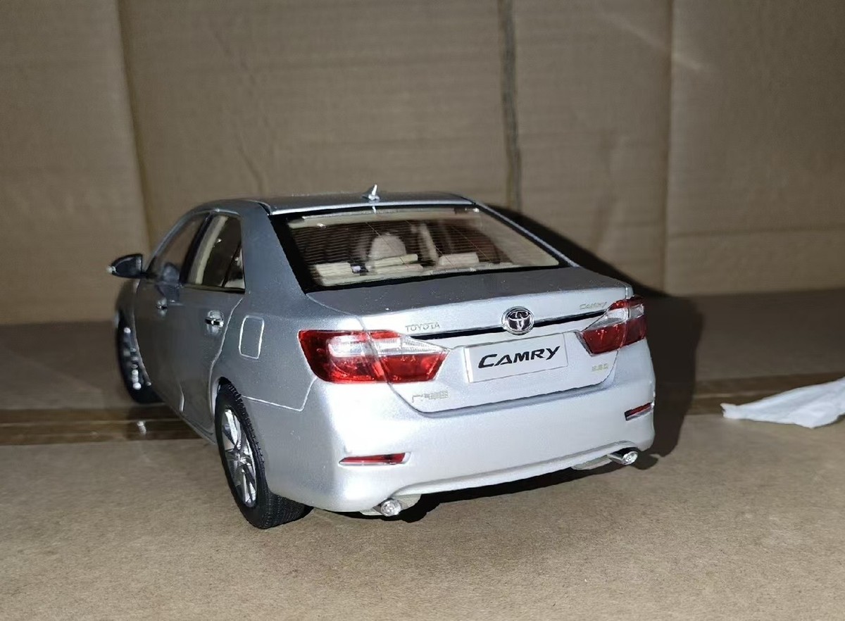 1/18 トヨタカムリ Toyota Camry Amazon.co.jp: オリジナルトヨタカムリ第 8 世代合金モデル対象