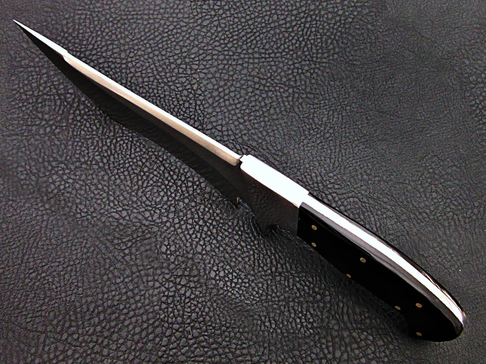 SUPERCUTLERY CUSTOM D2 STEEL HUNTING KNIFE-11" FIXED BLADE KNIFE- BUFFALO HORN 