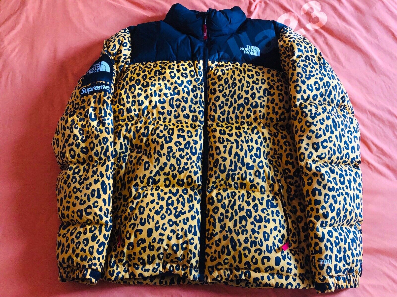 Supreme x The North Face TNF Nuptse FW11 Yellow Leopard SIZE XL 700 fill  jacket