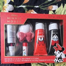 Disney Minnie Mouse Travel Size Spa Set Berry...