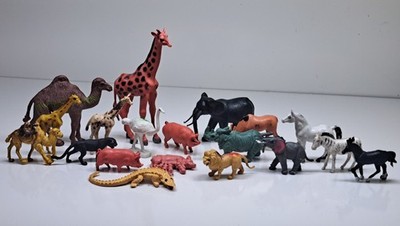 Rhinoceros Elewphant Horse Camel Jiraff etc Animal Toy Mini Figures From Japan