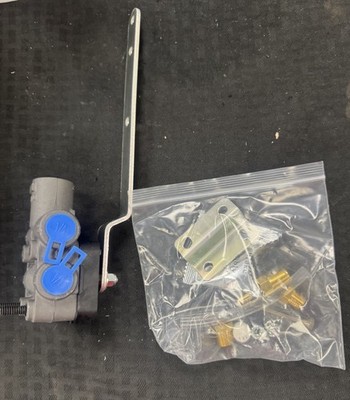 OTRVS228 Genuine OTR Height Control Valve With Integral Dump - New