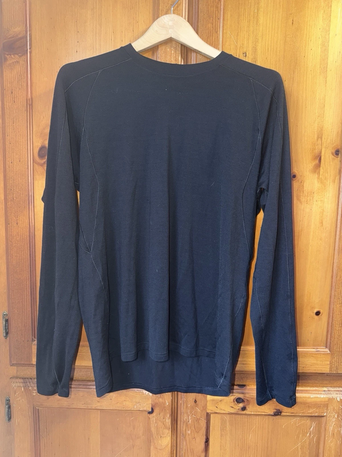Patagonia Men’s L Merino Wool Capilene Baselayer Long Sleeve Black Trail Hiking
Opens in a new windo