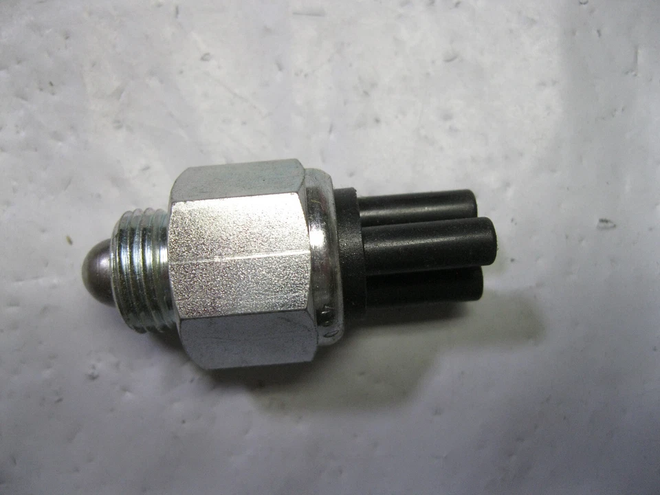 4WD Indicator Light Switch Airtex 1S3164 (switch only no o-ring) Foto 2 de 4