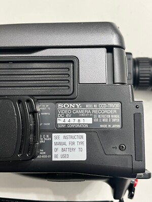 Sony Handycam CCD-TRV30 Hi-8 Camcorder W Flip Out Screen Nightshot