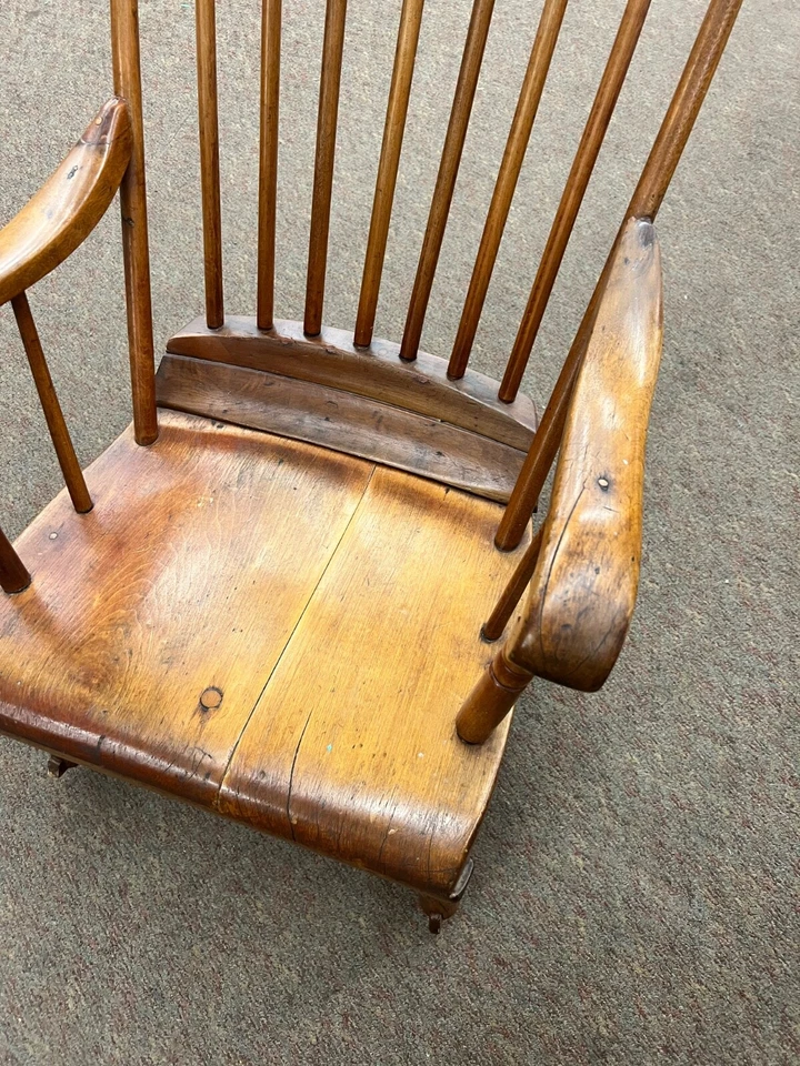 Antique Primitive American Colonial period maple rocker - Image 2 of 4