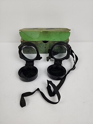 Vtg Willson Weldor Bakelite Cup Goggles DC53 Model Shade 6 Lense UPRR Steampunk