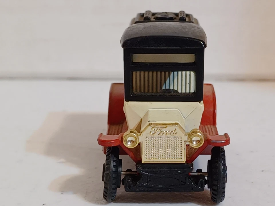 Vintage 1977 Tomy Tomica Type-T Ford Happy Home Bread No.F11-1 Diecast 1:60 - Imagem 3 de 4