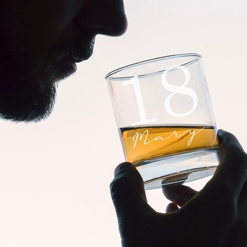 Vaso de whisky de cumpleaños grabado personalizado 305 ml con nombre para hombre y mujer - Imagen 36 de 46
