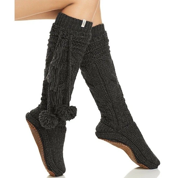 UGG COZY SLIPPER CHARCOAL HEATHER CABLE KNIT POM POM WOMEN'S SOCK SIZE XS/S NEW