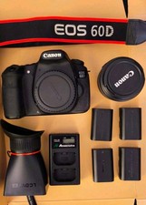 Canon EOS 60D DSLR Camera Bundle 18-55mm Lens 4 Batteries Charger Bag