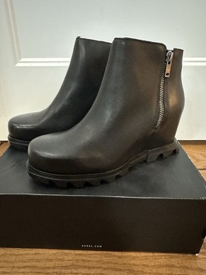 Woman's Boots SOREL Joan of Arctic  Wedge III Zip 9.5 NEW