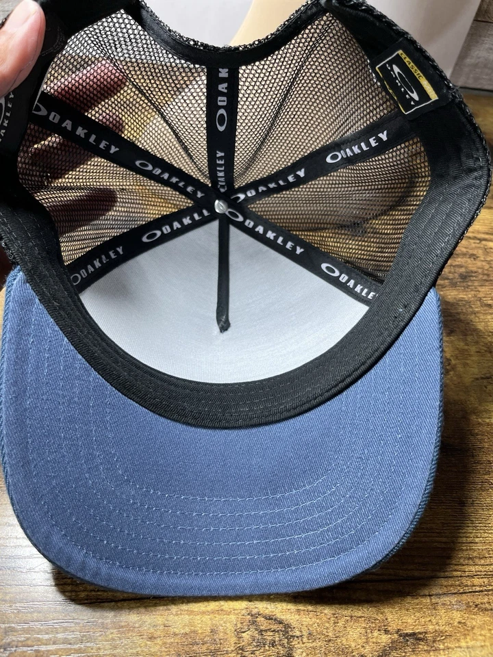 Oakley Men's Chalten Hat Cap Snapback Mesh Trucker Blue Indigo OSFA Golf - Image 2 of 4